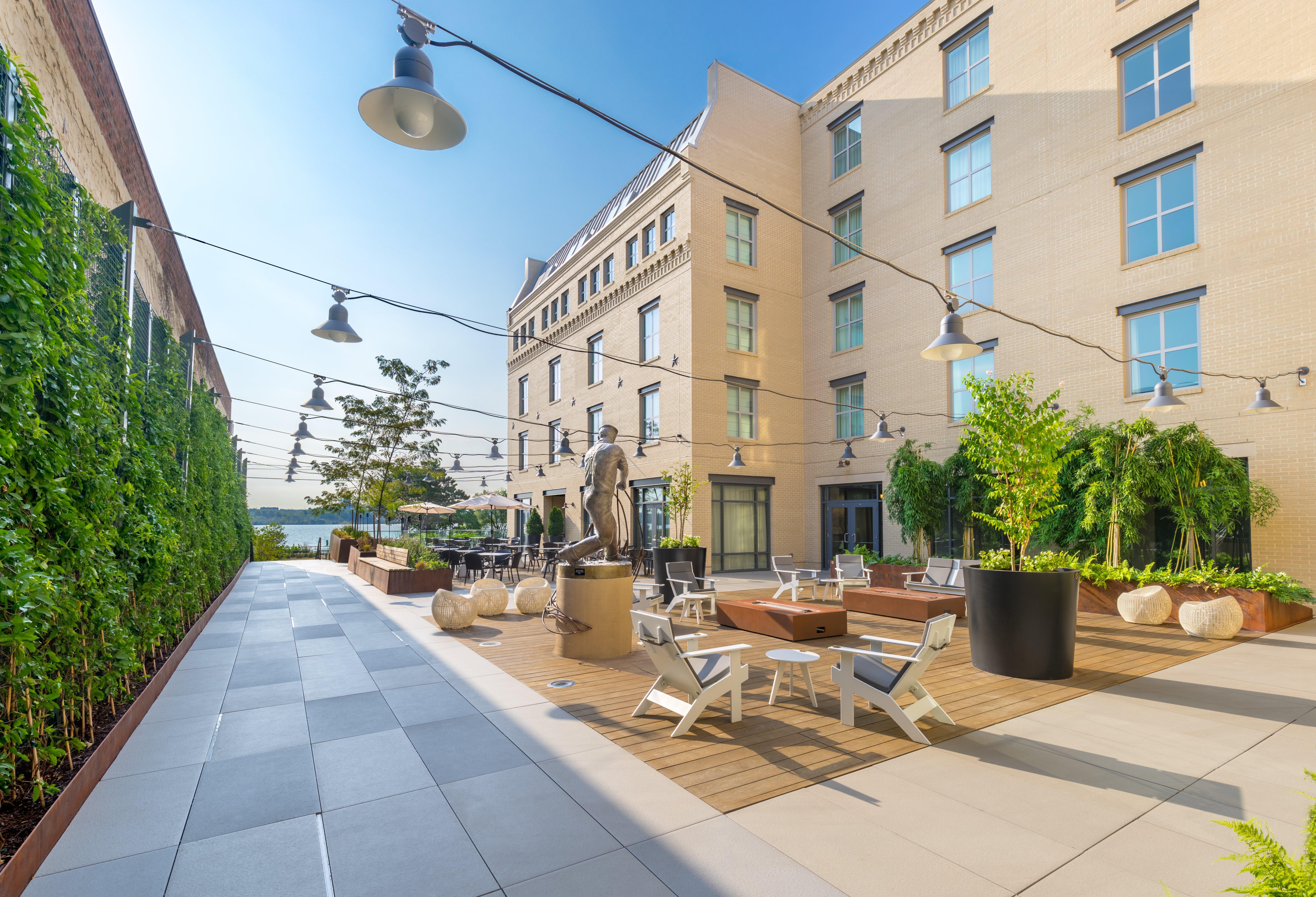 Hotel Indigo Old Town Alexandria By Ihg Екстер'єр фото